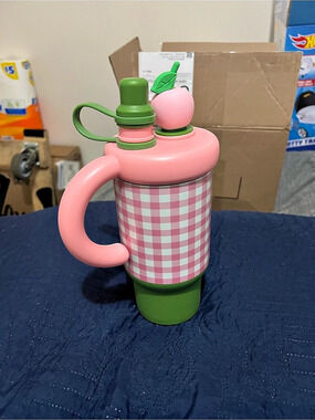 kunmoq Gingham Water Bottle in Pink & Green Like New